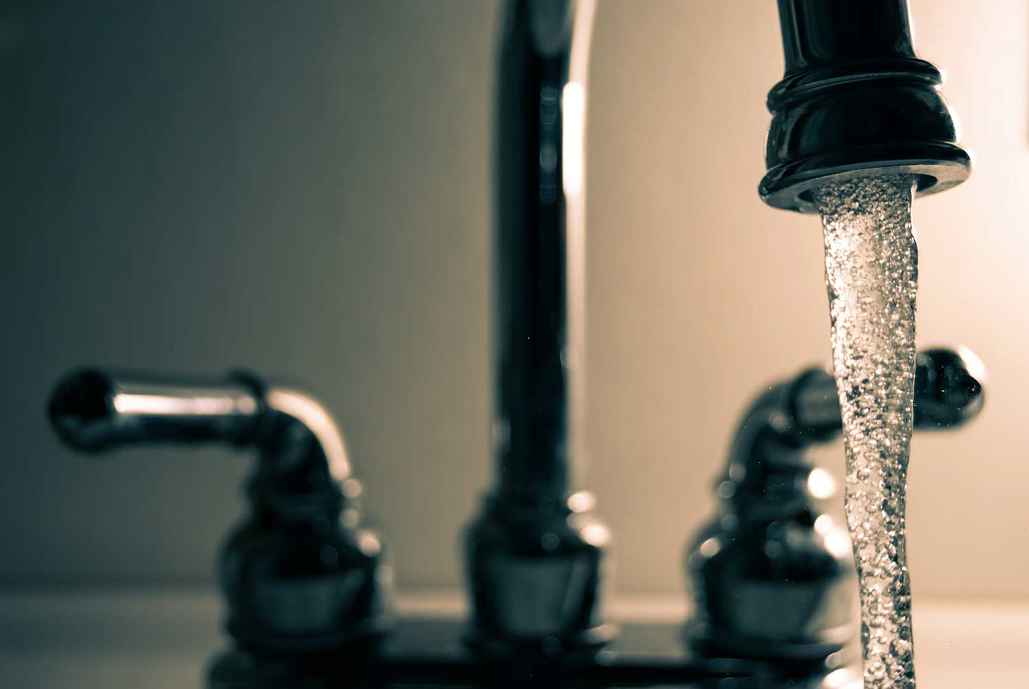 how to fix a leaky faucet